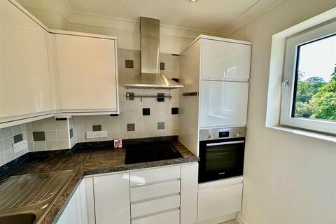 1 bedroom retirement property for sale, South Street, Farnham