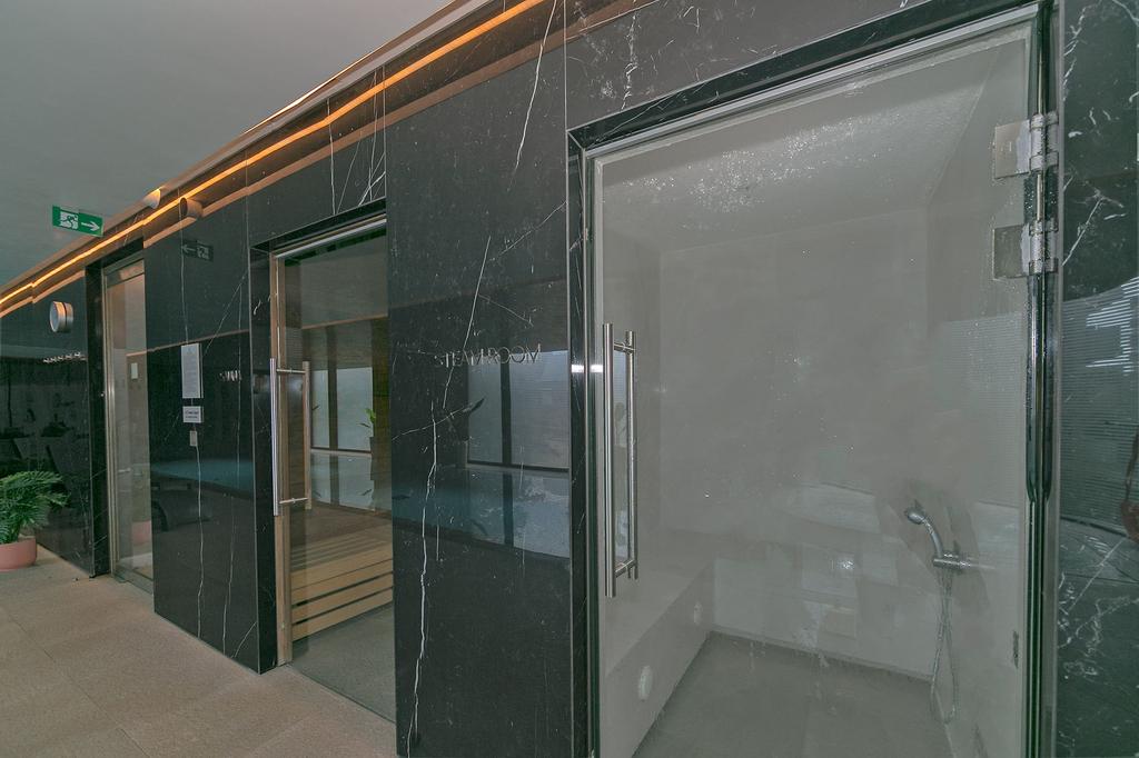 Swimming Pool, Spa, Sauna &amp; Steam Room