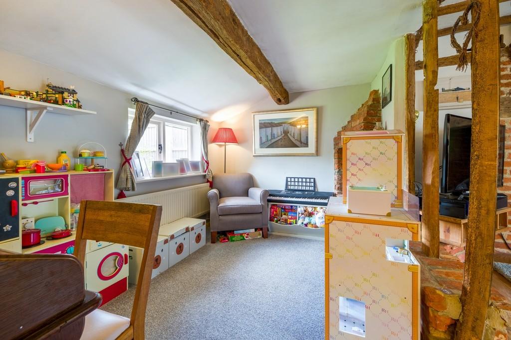 1440px-Little Thatch-21