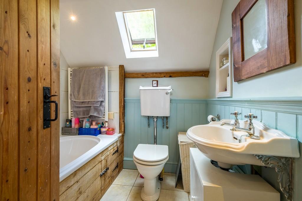 1440px-Little Thatch-33
