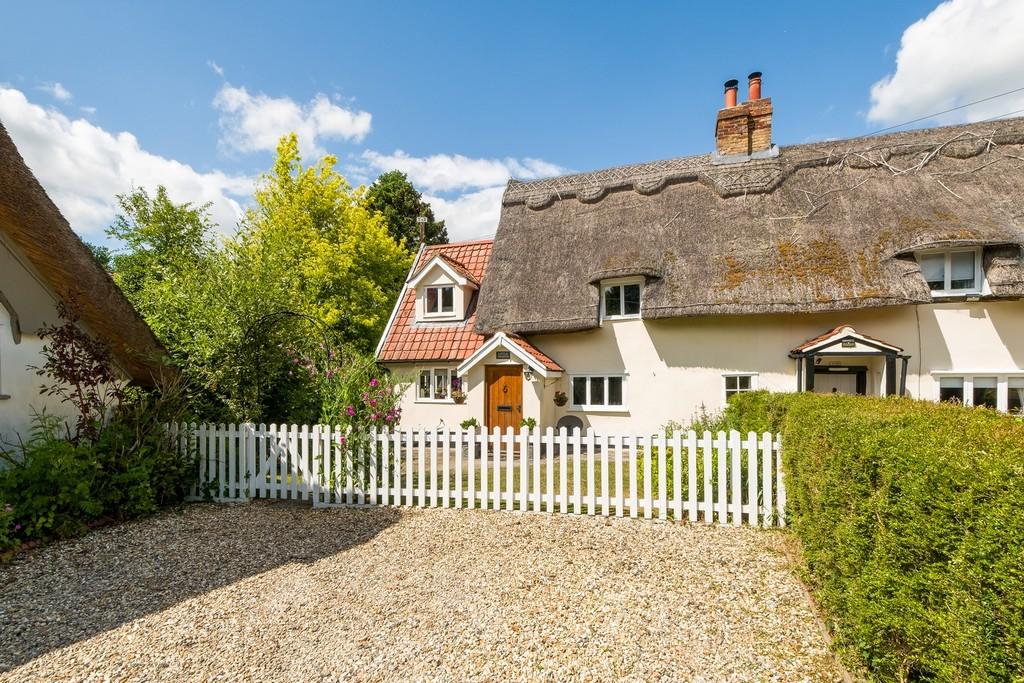 1440px-Little Thatch-2