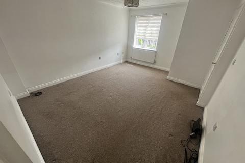 3 bedroom detached house to rent, Lancaster Road, Coddington