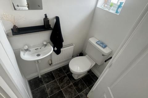 3 bedroom detached house to rent, Lancaster Road, Coddington