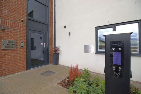 2 bedroom apartment for sale, Gordon Richards House, Furlong View