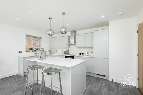 3 bedroom bungalow for sale, Huntley Close, Samlesbury PR5