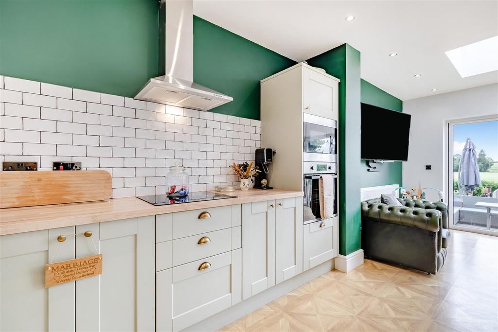 8654031-interior22.jpg