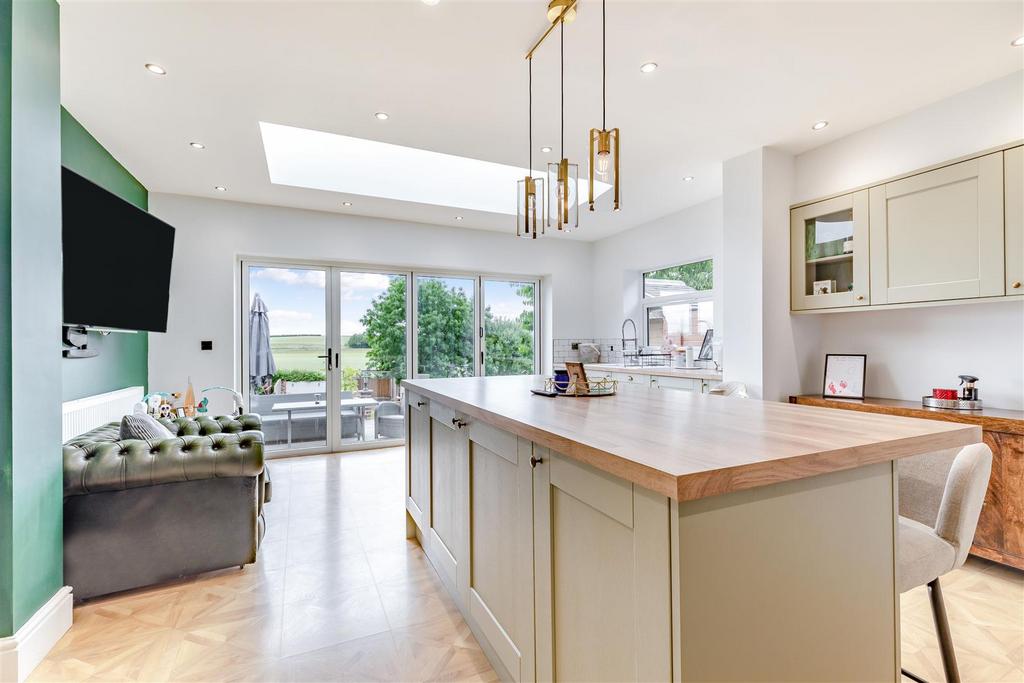 8654031-interior23.jpg