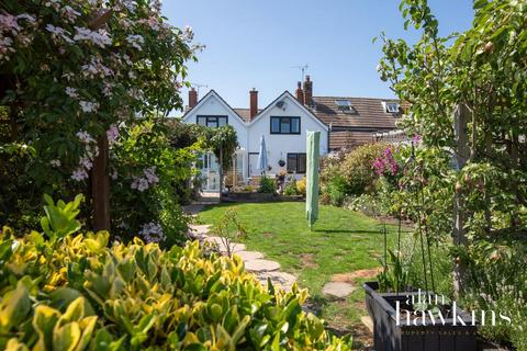 undefined, Bradenstoke SN15 4