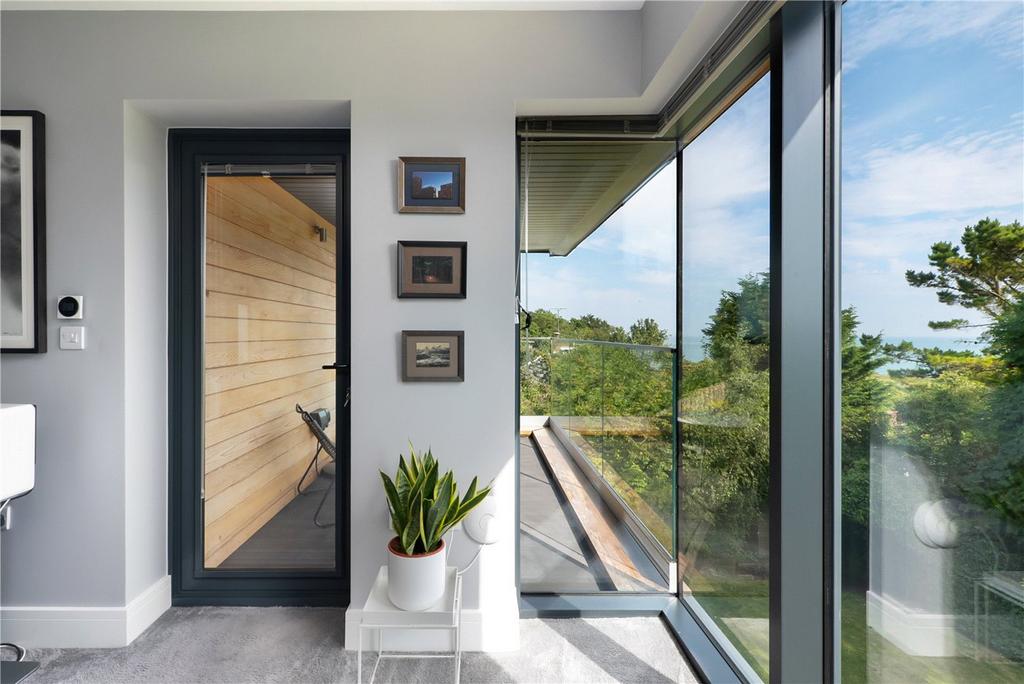 Top Floor Balcony