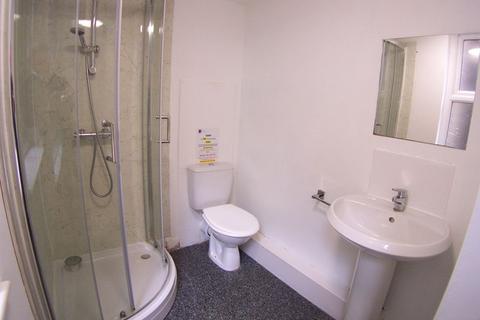 1 bedroom apartment to rent, St. Anns Lane, Leeds