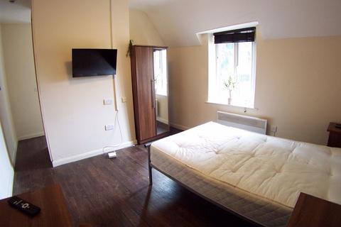 1 bedroom apartment to rent, St. Anns Lane, Leeds
