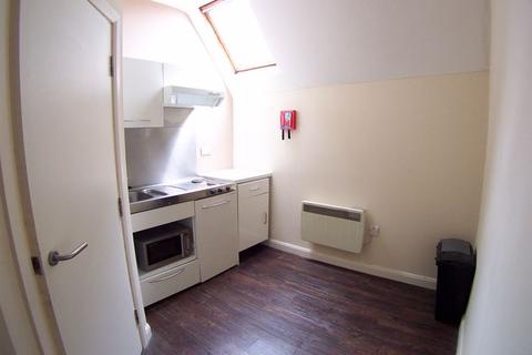 1 bedroom apartment to rent, St. Anns Lane, Leeds