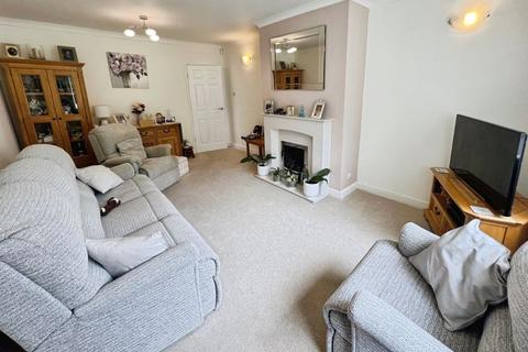2 bedroom detached bungalow for sale, The Walkway, Ladybridge