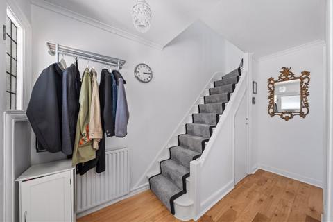 65 Idmiston Square, Worcester Park, KT4 7SX