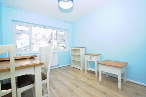 3 bedroom detached bungalow for sale, Kings Road, Sheerness