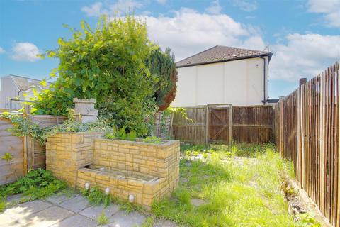 3 bedroom terraced house for sale, Carterhatch Road, Enfield