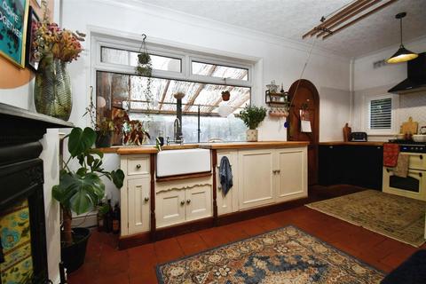 56 Beech Avenue, Garden Village, Hull, HU8 8QJ