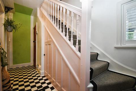 56 Beech Avenue, Garden Village, Hull, HU8 8QJ