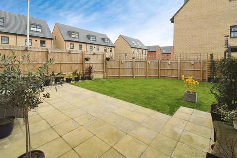 4 bedroom detached house for sale, Brigham Grove, Hull