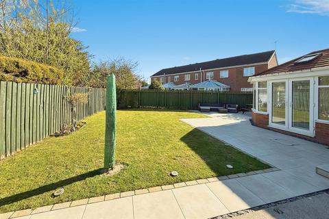 4 bedroom semi-detached house for sale, Navigation Way, Hull