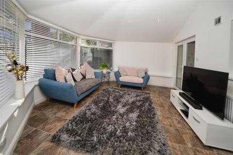 4 bedroom semi-detached house for sale, Navigation Way, Hull