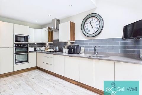 4 bedroom townhouse for sale, Woodland Grange, Manchester M28