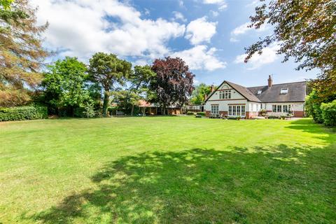 5 bedroom detached house for sale, Eastern Way, Ponteland NE20