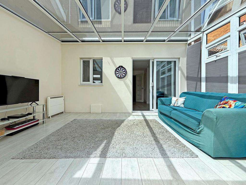 Summer Room