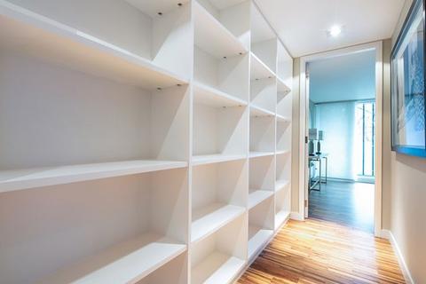 2 bedroom flat to rent, Fulham Road, London SW3