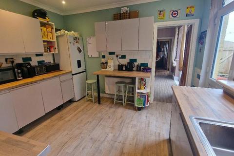 3 bedroom semi-detached house for sale, Great Preston Road, Ryde, Isle of Wight, PO33 1AZ