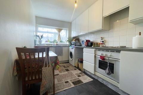 1 bedroom apartment for sale, Spencer Road, Greater London TW7