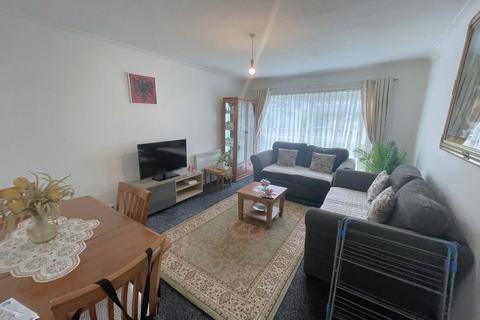 1 bedroom apartment for sale, Spencer Road, Greater London TW7