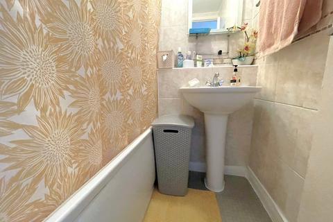 1 bedroom apartment for sale, Spencer Road, Greater London TW7