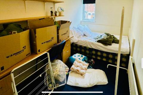 5 bedroom house share to rent, Croydon Road, Bournbrook B29