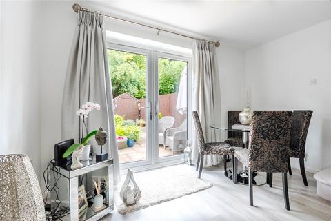 35 Badgers Gate, Dunstable, LU6 2BF