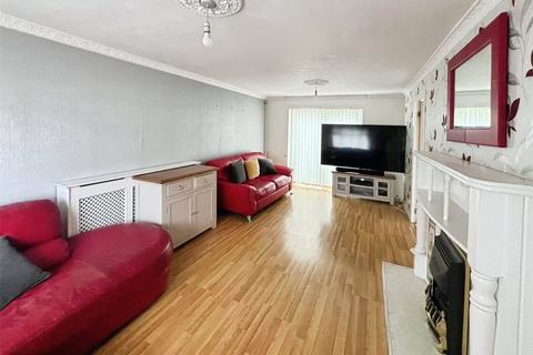 3 bedroom semi-detached house for sale, Dowty Avenue, Warwickshire CV12
