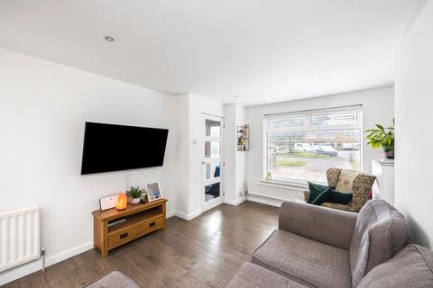 8 Monks Walk, Upper Beeding, Steyning, BN44 3HR