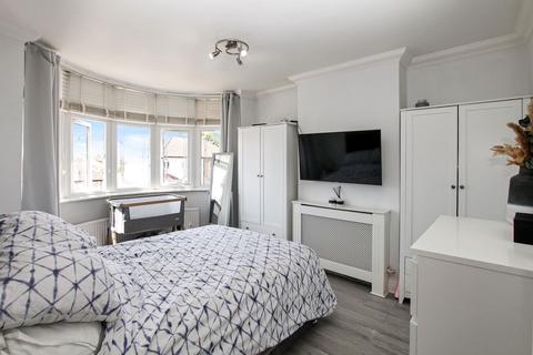 26 Hubert Road, Rainham, RM13 8AB