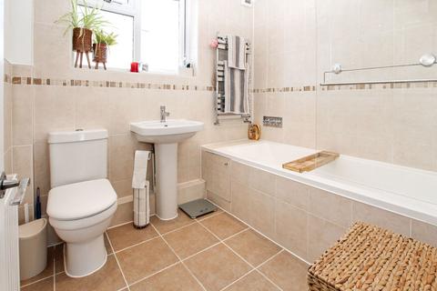 26 Hubert Road, Rainham, RM13 8AB