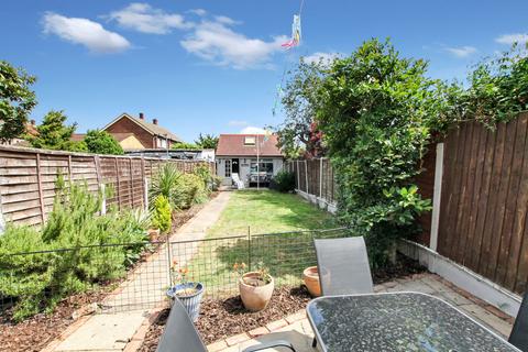 26 Hubert Road, Rainham, RM13 8AB