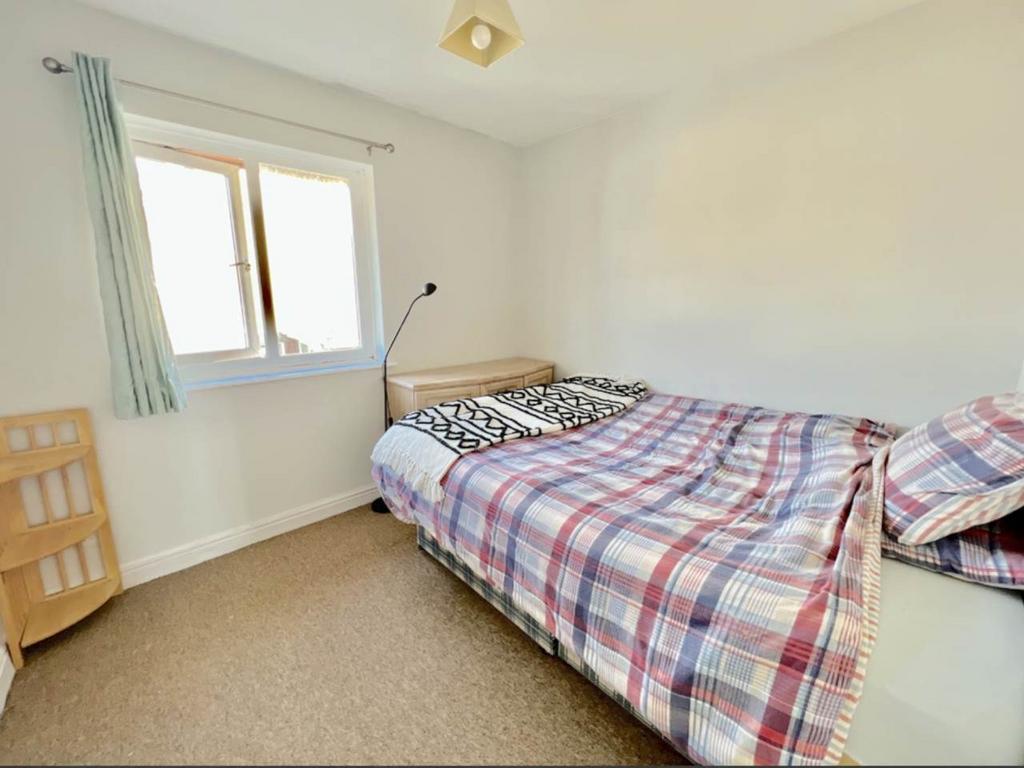 Bedroom2