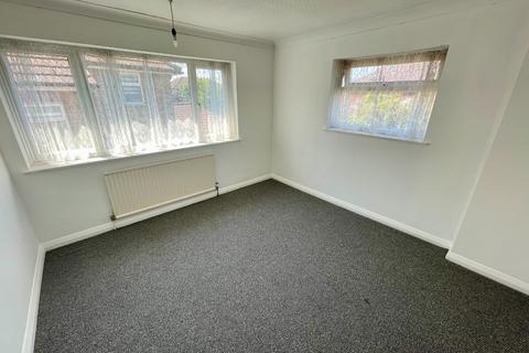 10 Corncrake Close, Luton, LU2 8EL