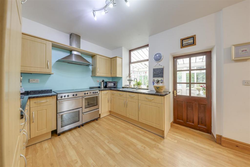Kitchen Alt