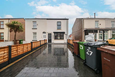 undefined, Cemetery Road, Southport PR8