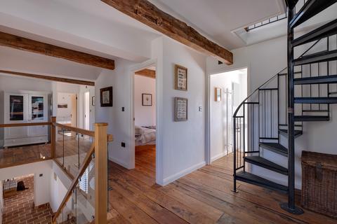 46 North Road, Wells, BA5 2TL