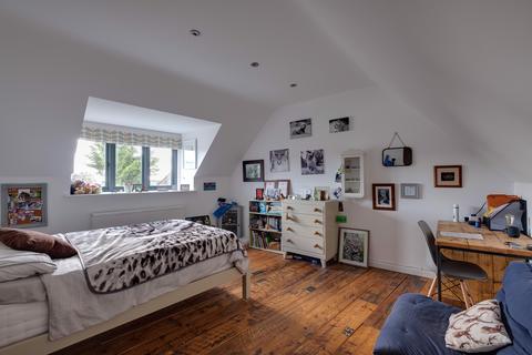 46 North Road, Wells, BA5 2TL