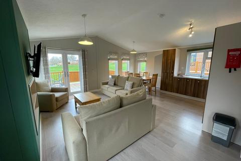 3 bedroom holiday lodge for sale, Plot WW07, Omar Woodbury at Doublebois, Hoburne Doublebois Park PL14