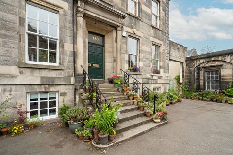 138 Constitution Street, Edinburgh, EH6 6AJ