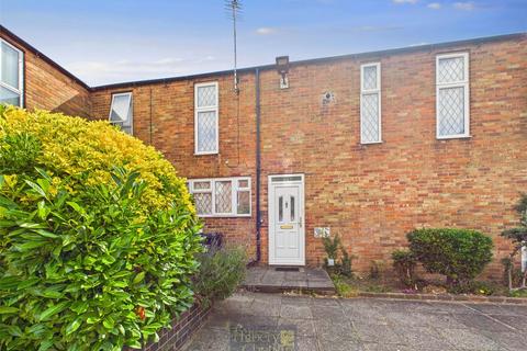 3 bedroom end of terrace house for sale, Crosse Courts, Basildon, Essex, SS15