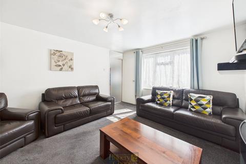 3 bedroom end of terrace house for sale, Crosse Courts, Basildon, Essex, SS15